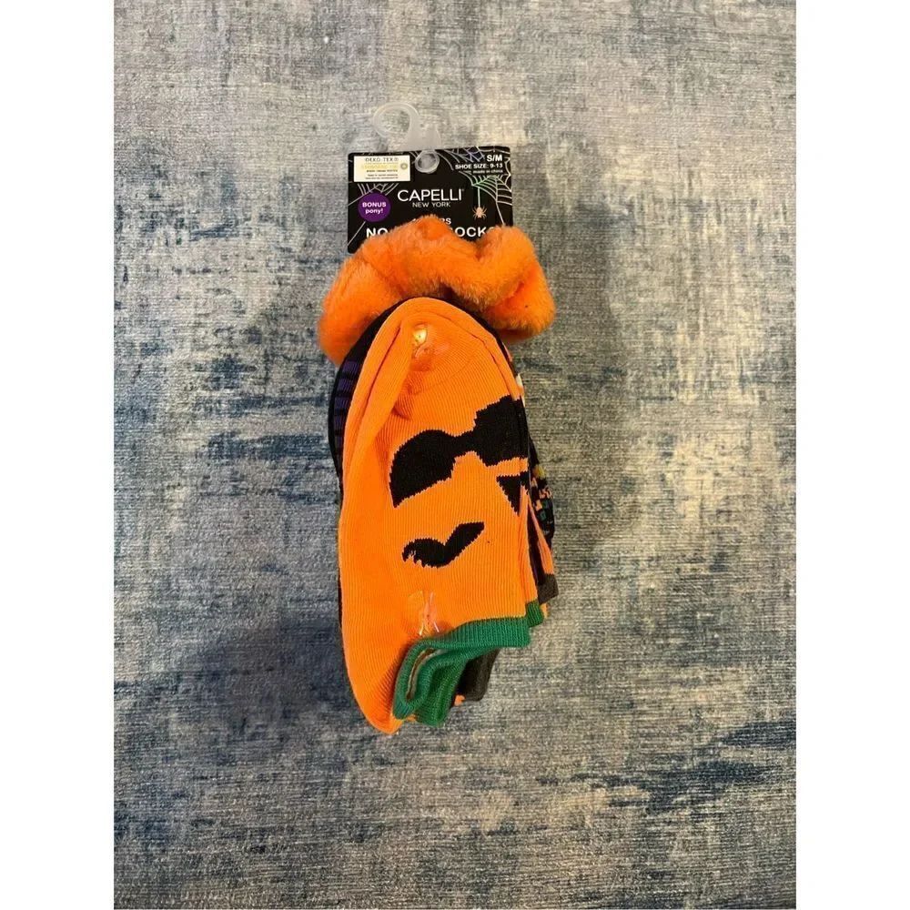 New! Capelli Halloween Socks 10 Pair with Bonus Orange Scrunchie S/M